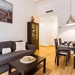 One Bedroom Apartment Close To Beach